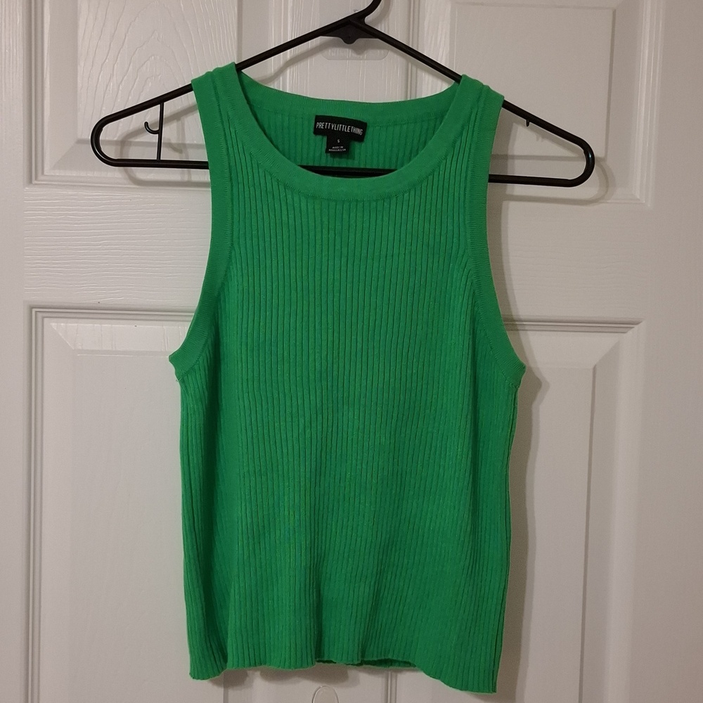 Pretty Little Things sz S, Kelly green sleevelessn ribbed tank top sweater.
